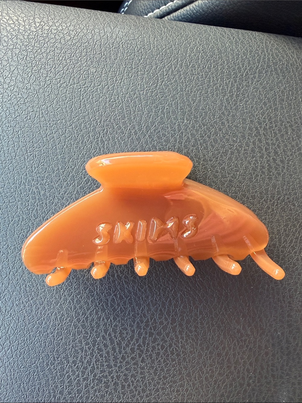 NWOT Skims Hair Claw Clip - Sleek Women’s Accessory